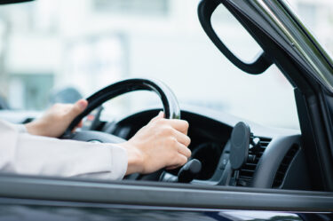 準中型免許で運転できる車や取得するメリット｜限定解除する方法は？